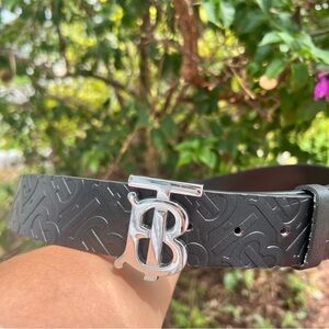 Burberry belt